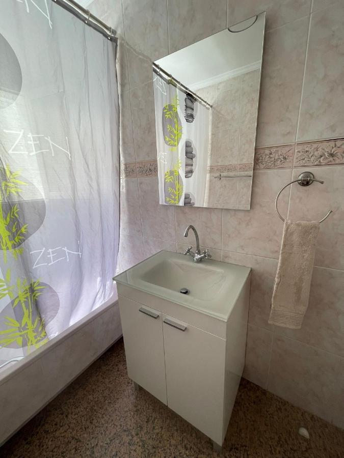 Encantadora Habitacion Privada Cerca Del Mar Málaga Esterno foto