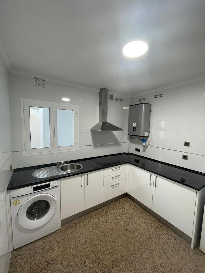 Encantadora Habitacion Privada Cerca Del Mar Málaga Esterno foto
