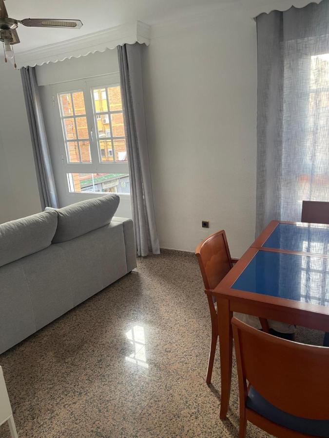 Encantadora Habitacion Privada Cerca Del Mar Málaga Esterno foto