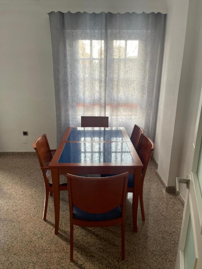 Encantadora Habitacion Privada Cerca Del Mar Málaga Esterno foto