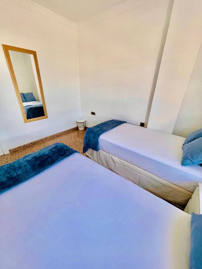 Encantadora Habitacion Privada Cerca Del Mar Málaga Esterno foto